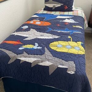 Pottery Barn Kids Ocean Quilt Set-Navy 
1-twin quilt, 1-pillow sham